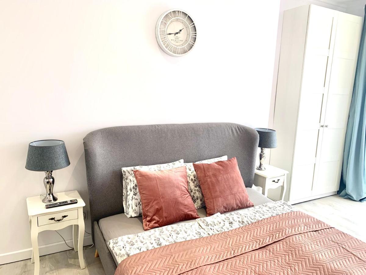 Apartamenty Sienkiewicza - Bezplatny Parking, Centrum, Park, Fv Kielce Esterno foto