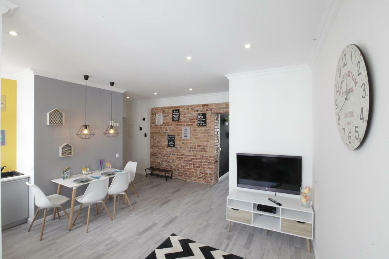 Apartamenty Sienkiewicza - Bezplatny Parking, Centrum, Park, Fv Kielce Esterno foto