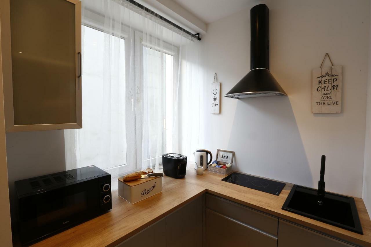 Apartamenty Sienkiewicza - Bezplatny Parking, Centrum, Park, Fv Kielce Esterno foto